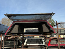 Load image into Gallery viewer, Used Ford F150 6.5&#39; Short Box 2009-2014 Fiberglass Truck Topper Camper Shell Red CODE: CL202 LOCATION: A-3-3