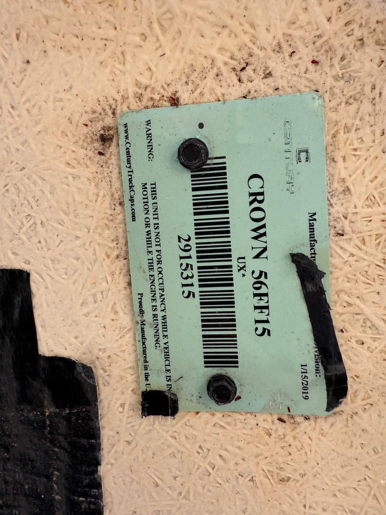 Used Ford F150 2015-2020 XC 5.5' extra short bed new topper LOCATION:  B-1-3  CODE: CL203