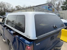 Load image into Gallery viewer, Used GMC SIERRA 07-2013 Crew Cab 6.5&#39; short bed used topper LOCATION: A-3-1 CODE: CL204