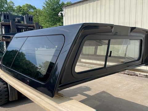 Used Dodge Ram Crew Cab 5.7 extra Short Bed fiberglass truck cap topper fits 2009-2018 LOCATION: N-1-1  CODE: CMC