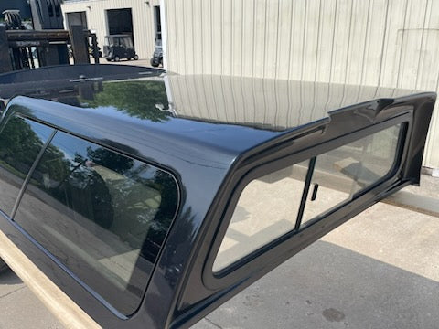Used Dodge Ram Crew Cab 5.7 extra Short Bed fiberglass truck cap topper fits 2009-2018 LOCATION: N-1-1  CODE: CMC