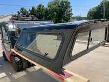 Load image into Gallery viewer, Used Ford F150 5.5&#39; Extra Short Box 2009-2014 Fiberglass Truck Topper Camper Shell Black CODE: CL2515-07 LOCATION: N-2-2