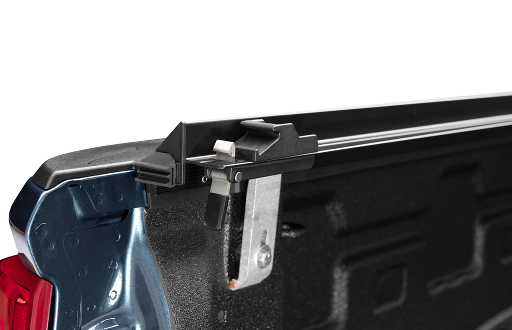 LD_Genesis-Elite_Roll-up_20Chevy-HD_Details_03Trigger-Latch.jpg