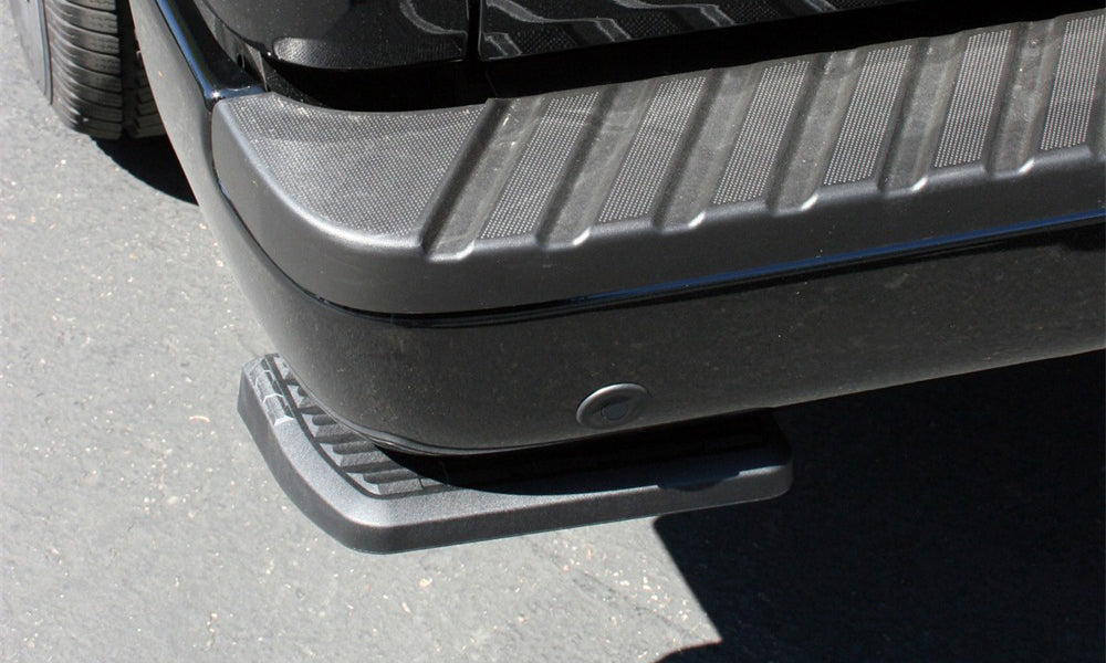 amp_bedstep_21FordF150_75328-01A_rear_closed.jpg