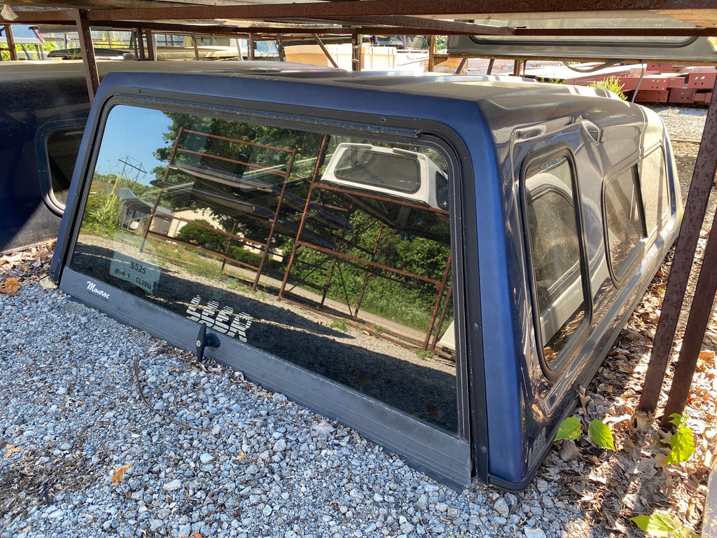 Used Dodge Dakota Short Bed 1970-1996 Fiberglass Truck Cap dk blue CODE: CL399A Location: B-5-1